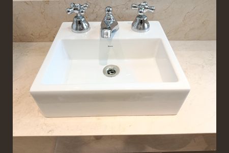 Apartamento à venda com 80m², 2 quartos e 2 vagasBanheiro suíte 2