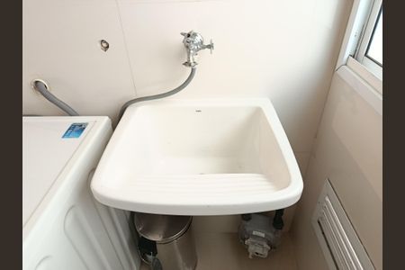 Apartamento à venda com 80m², 2 quartos e 2 vagasÁrea de serviço