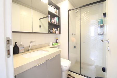 Banheiro de apartamento à venda com 2 quartos, 46m² em Jardim Marajoara, São Paulo