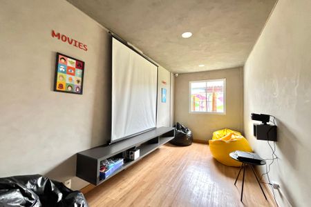 Apartamento à venda com 55m², 2 quartos e sem vagaÁrea comum