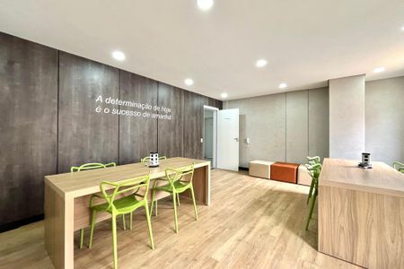 Apartamento à venda com 55m², 2 quartos e sem vagaÁrea comum