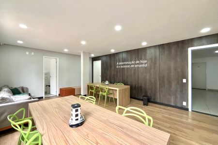 Apartamento à venda com 55m², 2 quartos e sem vagaÁrea comum