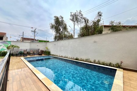 Apartamento à venda com 55m², 2 quartos e sem vagaÁrea comum - Piscina