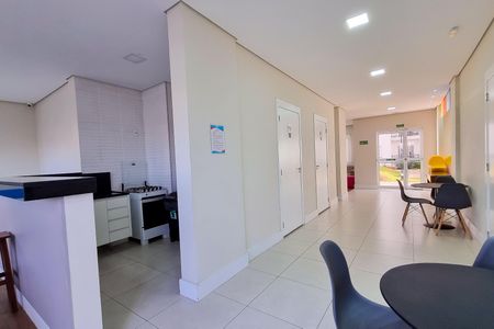 Apartamento à venda com 42m², 2 quartos e 1 vaga Apartamento à venda com 42m², 2 quartos e 1 vagaÁrea comum - Salão de festas