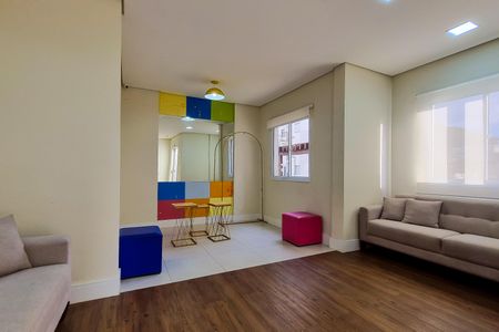 Apartamento à venda com 42m², 2 quartos e 1 vaga Apartamento à venda com 42m², 2 quartos e 1 vagaÁrea comum - Salão de festas