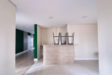 Apartamento à venda com 42m², 2 quartos e 1 vaga Apartamento à venda com 42m², 2 quartos e 1 vagaÁrea comum - Salão de festas