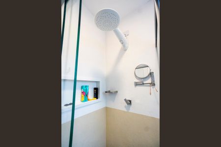 Apartamento à venda com 87m², 2 quartos e 1 vagaChuveiro