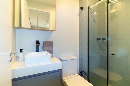 Apartamento à venda com 42m², 2 quartos e 1 vaga Apartamento à venda com 42m², 2 quartos e 1 vagaBanheiro