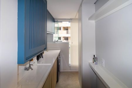 Apartamento à venda com 42m², 2 quartos e 1 vaga Apartamento à venda com 42m², 2 quartos e 1 vagaÁrea de Serviço