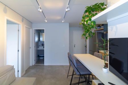 Apartamento à venda com 42m², 2 quartos e 1 vaga Apartamento à venda com 42m², 2 quartos e 1 vagaSala