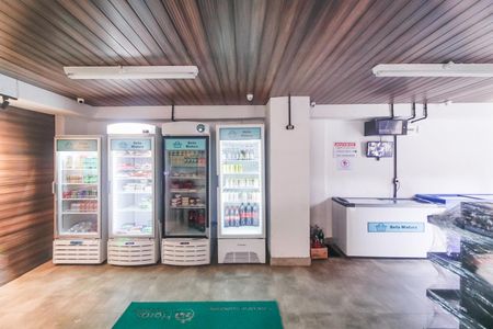 Apartamento à venda com 42m², 2 quartos e 1 vaga Apartamento à venda com 42m², 2 quartos e 1 vagaMini mercado