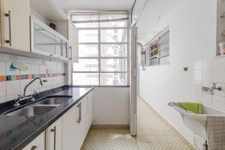 Apartamento à venda com 150m², 3 quartos e 1 vagaÁrea de Serviço