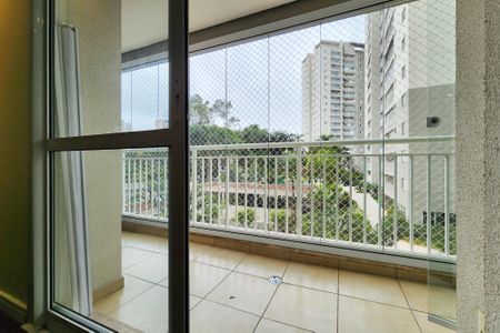 Apartamento à venda com 78m², 3 quartos e 1 vaga Apartamento à venda com 78m², 3 quartos e 1 vagaVaranda