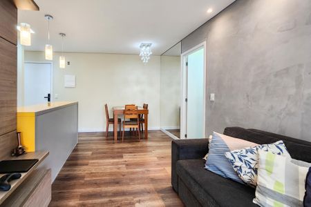 Apartamento à venda com 78m², 3 quartos e 1 vaga Apartamento à venda com 78m², 3 quartos e 1 vagaSala