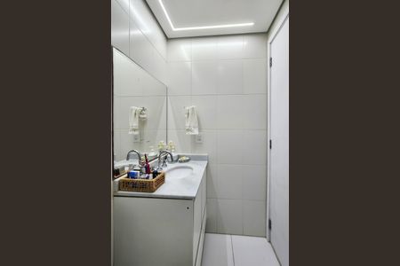 Apartamento à venda com 78m², 3 quartos e 1 vaga Apartamento à venda com 78m², 3 quartos e 1 vagaBanheiro Social
