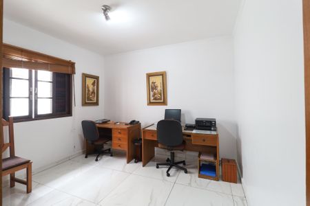 Casa à venda com 196m², 5 quartos e 5 vagasQuarto 2