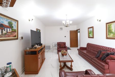 Casa à venda com 196m², 5 quartos e 5 vagasSala