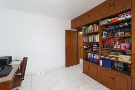 Casa à venda com 196m², 5 quartos e 5 vagasQuarto 2