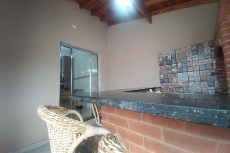 Casa à venda com 80m², 3 quartos e 7 vagas Casa à venda com 80m², 3 quartos e 7 vagasÁrea comum - Churrasqueira