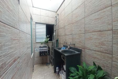 Casa à venda com 80m², 3 quartos e 7 vagas Casa à venda com 80m², 3 quartos e 7 vagasÁrea de Serviço