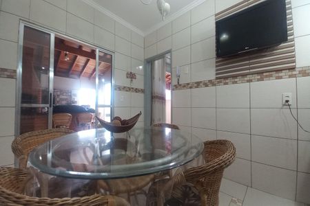 Casa à venda com 80m², 3 quartos e 7 vagas Casa à venda com 80m², 3 quartos e 7 vagasCopa