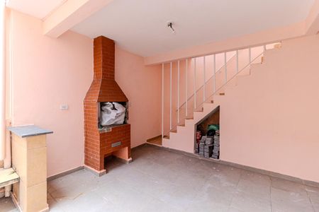 Casa à venda com 280m², 5 quartos e 3 vagas Casa à venda com 280m², 5 quartos e 3 vagasChurrasqueira