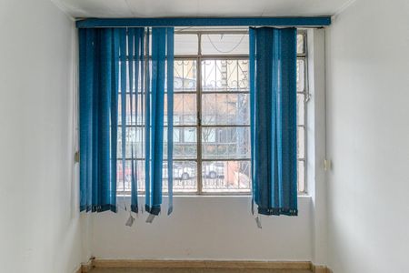 Casa à venda com 280m², 5 quartos e 3 vagas Casa à venda com 280m², 5 quartos e 3 vagasQuarto 2