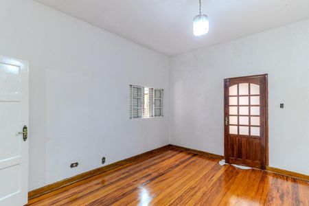 Casa à venda com 280m², 5 quartos e 3 vagas Casa à venda com 280m², 5 quartos e 3 vagasQuarto 3