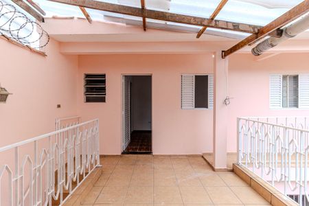 Casa à venda com 280m², 5 quartos e 3 vagas Casa à venda com 280m², 5 quartos e 3 vagasVaranda