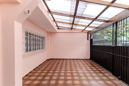 Casa à venda com 280m², 5 quartos e 3 vagas Casa à venda com 280m², 5 quartos e 3 vagasGaragem