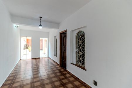 Casa à venda com 280m², 5 quartos e 3 vagas Casa à venda com 280m², 5 quartos e 3 vagasHall de Entrada