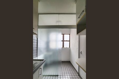 Apartamento para alugar com 65m², 3 quartos e 1 vagaÁrea de Serviço