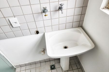 Apartamento para alugar com 65m², 3 quartos e 1 vagaÁrea de Serviço