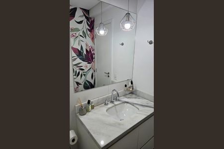 Apartamento à venda com 61m², 2 quartos e 1 vaga Apartamento à venda com 61m², 2 quartos e 1 vagaBanheiro