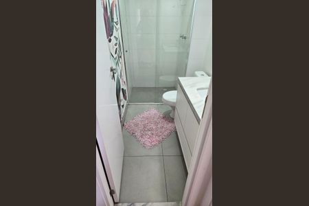 Apartamento à venda com 61m², 2 quartos e 1 vaga Apartamento à venda com 61m², 2 quartos e 1 vagaBanheiro