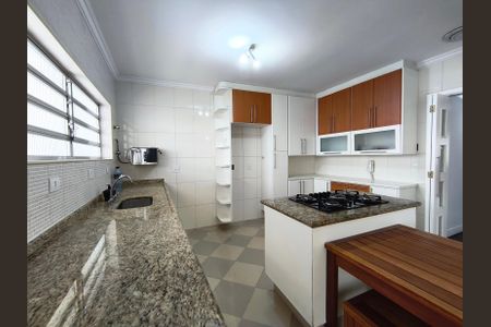 Casa para alugar com 267m², 4 quartos e 4 vagasCozinha