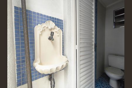 Casa para alugar com 267m², 4 quartos e 4 vagasBanheiro de serviço