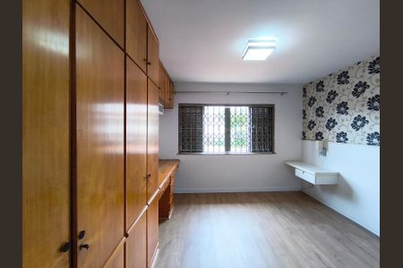 Casa para alugar com 267m², 4 quartos e 4 vagasSuíte 2