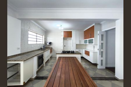 Casa para alugar com 267m², 4 quartos e 4 vagasCozinha