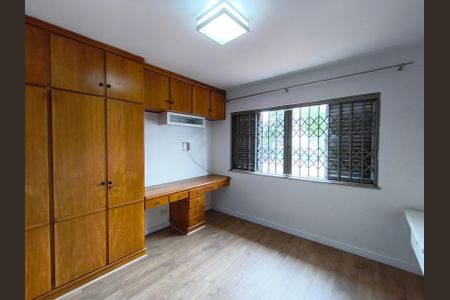 Casa para alugar com 267m², 4 quartos e 4 vagasSuíte 2