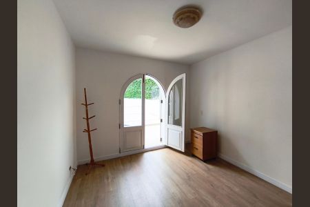 Casa para alugar com 267m², 4 quartos e 4 vagasQuarto 2