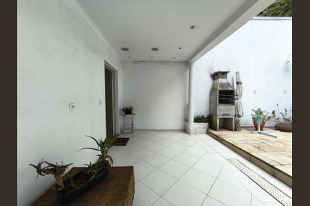 Casa para alugar com 267m², 4 quartos e 4 vagasÁrea externa