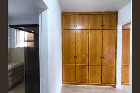 Casa para alugar com 267m², 4 quartos e 4 vagasSuíte 2
