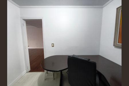 Casa para alugar com 267m², 4 quartos e 4 vagasEscritório