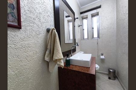 Casa para alugar com 267m², 4 quartos e 4 vagasLavabo