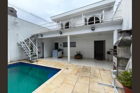 Casa para alugar com 267m², 4 quartos e 4 vagasPiscina