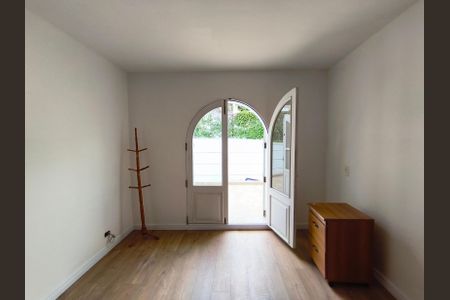 Casa para alugar com 267m², 4 quartos e 4 vagasQuarto 2