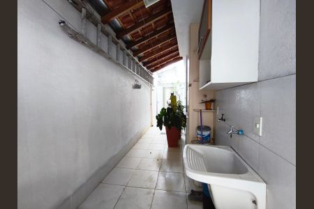 Casa para alugar com 267m², 4 quartos e 4 vagasÁrea de Serviço