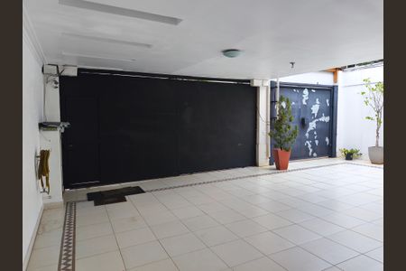 Casa para alugar com 267m², 4 quartos e 4 vagasGaragem