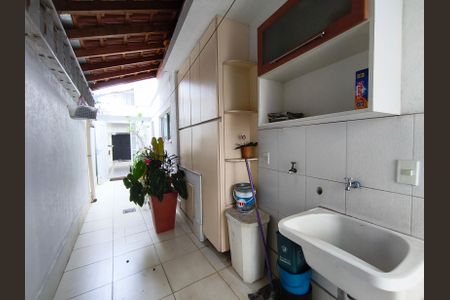 Casa para alugar com 267m², 4 quartos e 4 vagasÁrea de Serviço